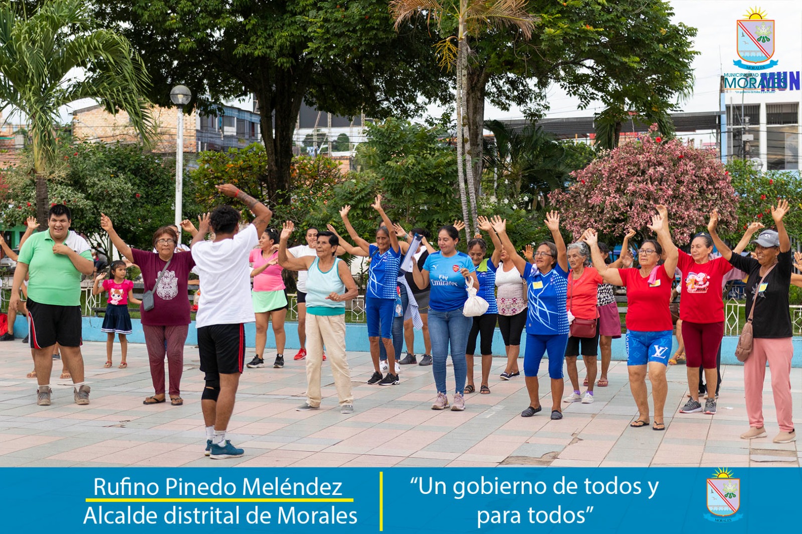 ADULTOS MAYORES Y PERSONAS CON DISCAPACIDAD PARTICIPARON EN BAILETÓN EN PLAZA DE ARMAS FRANCISCO BOLOGNESI DEL DISTRITO DE MORALES.